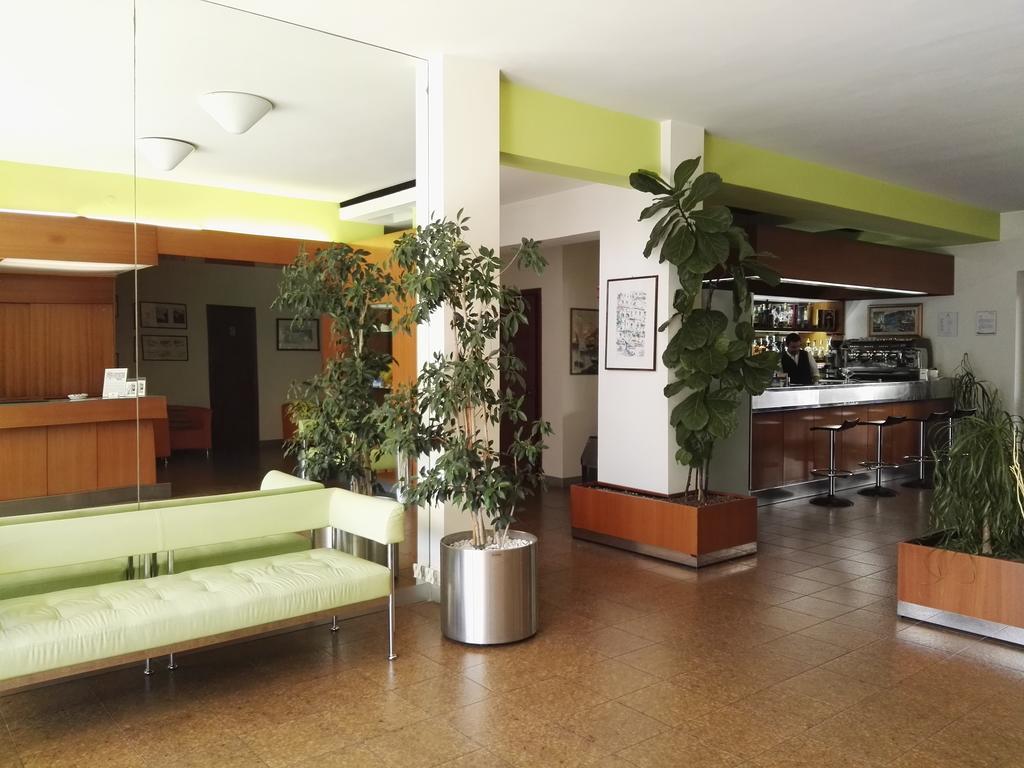 Park Hotel Resort Vasto Luaran gambar